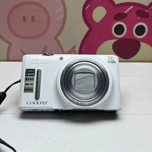 Nikon COOLPIX White Digital Camera with Wi-Fi